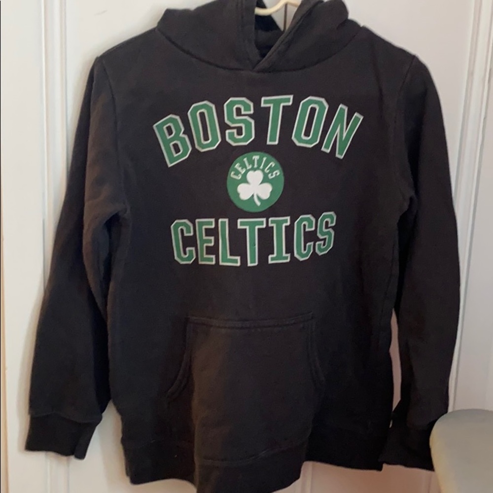 Boston Celtics sweatshirt youth large